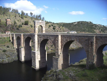 Alcántara bridge, view from the south