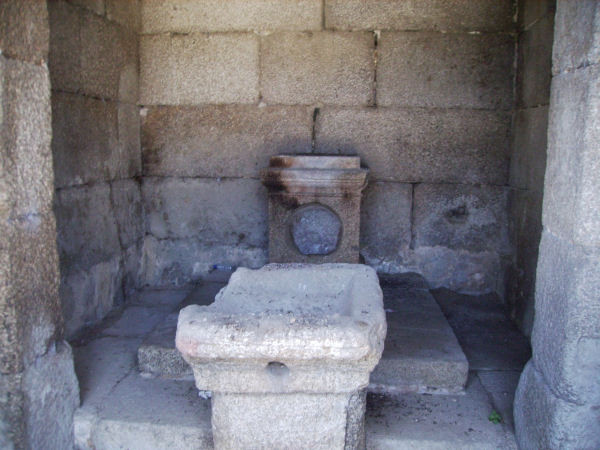 Alcántara bridge, shrine, interior