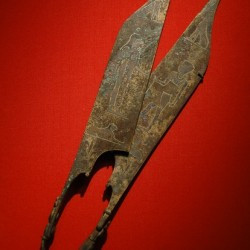 Trapezus, Egyptian-style scissors