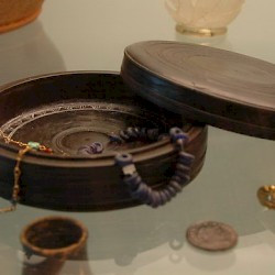 Nijmegen, Objects from the tomb of a fourth-century lady