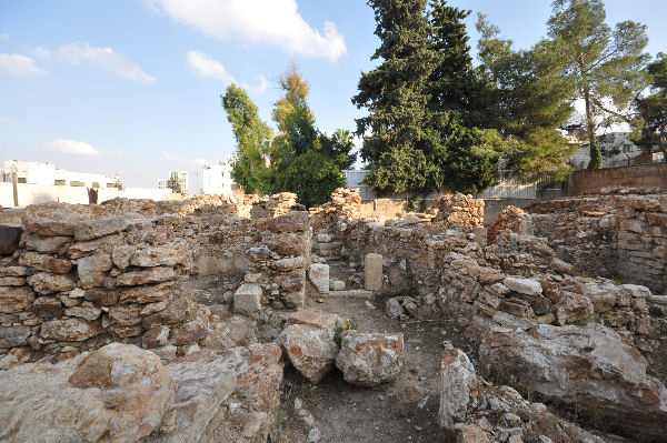 Rujm al-Malfouf, Storerooms