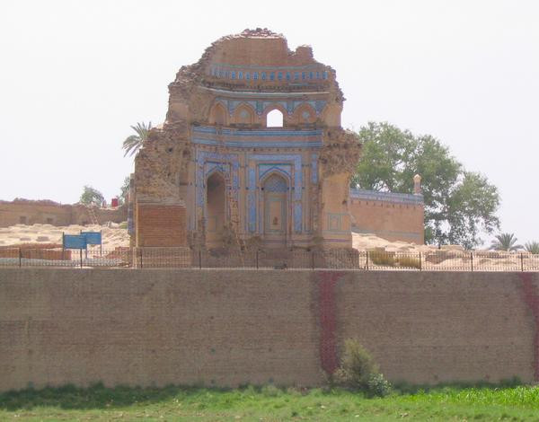 Uch, Mausoleum of Bibi Jawindi