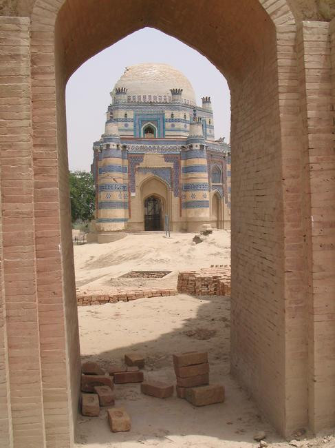 Uch, Mausoleum of Bibi Jawindi