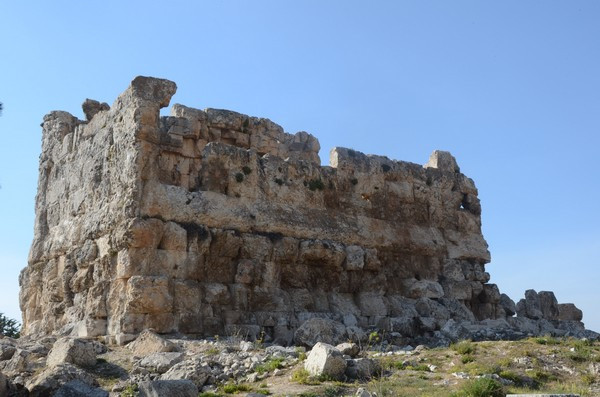 Southeast view of the temple of Majdel Anjar