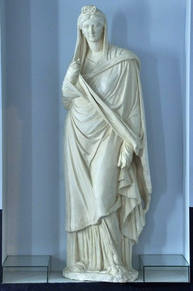 Viminacium, Statue of a woman