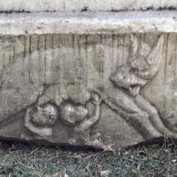 Viminacium, Tombstone 2, Romulus and Remus
