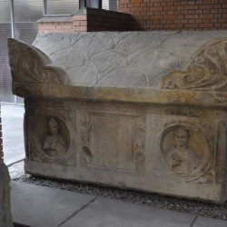 Sirmium, Sarcophagus of a couple; the woman is depicted with a dove, which may signify that she was a Christian