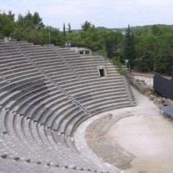 Vaison, Theater