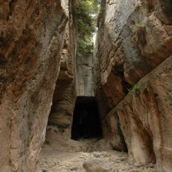 Seleucia in Pieria, Tunnel, Entrance