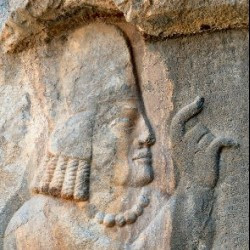 Naqš-e Rajab, investiture relief of Ardašir I, The Sasanian high priest Kartir