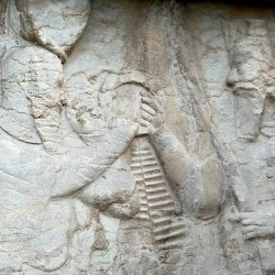 Naqš-e Rajab, Investiture relief of Ardašir I, king and Ahuramazda