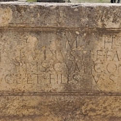 Baalbek, temple of Jupiter, Great Court, Dedication to Jupiter (EDCS-17700142)