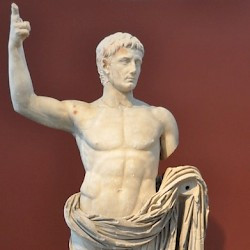 Thessaloniki, Statue of Augustus