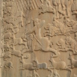 Taq-e Bostan, Large cave, Hunting scene