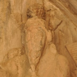 Taq-e Bostan, Large cave, Ahuramazda