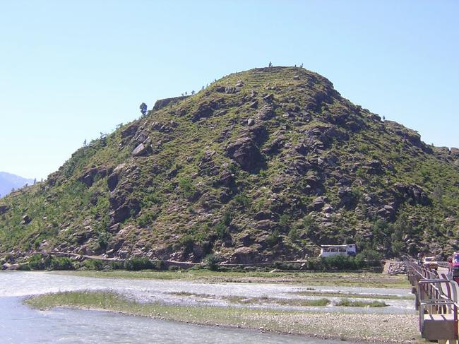 Bazira from the north, across the Swat. To the left, the ancient walls are visible.