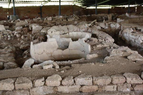 Sapinuwa, Room B, jars