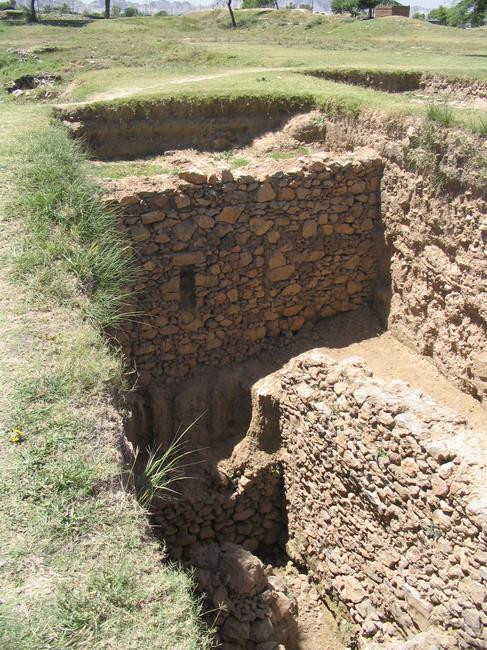 Bhir, excavation