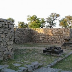 Jandial, entrance