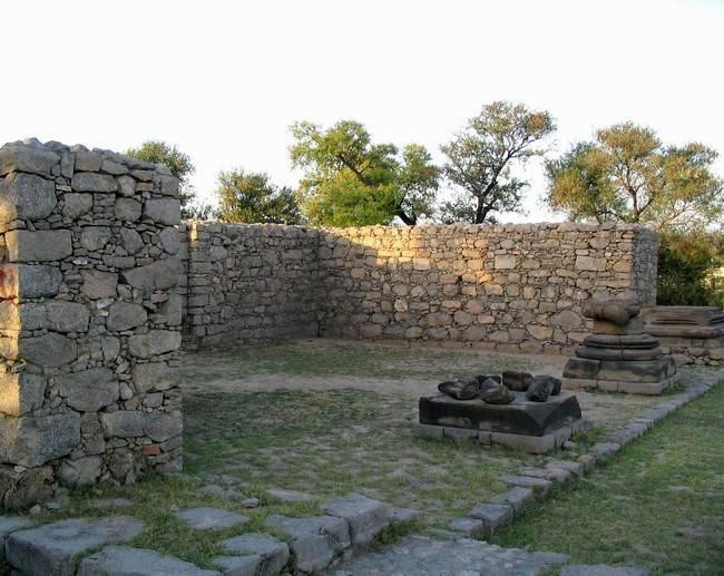 Jandial, entrance