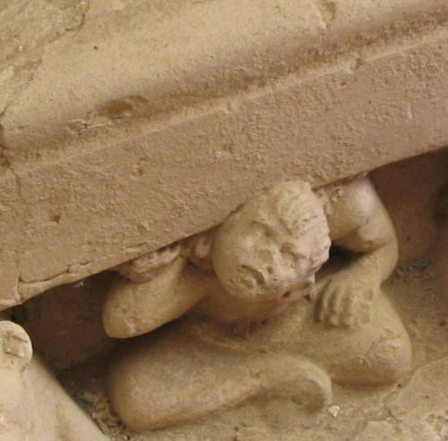 Jaulian, small sculpture