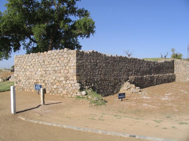 Sirkap, north wall