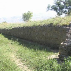 Sirsukh, wall, inside