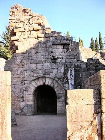 Augusta Emerita, Theater, entrance