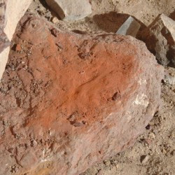 Wadi Awis, Red pigment