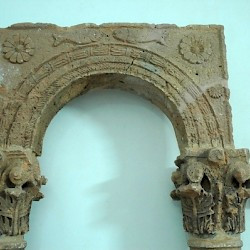Ghirza, Mausoleum South F, arch