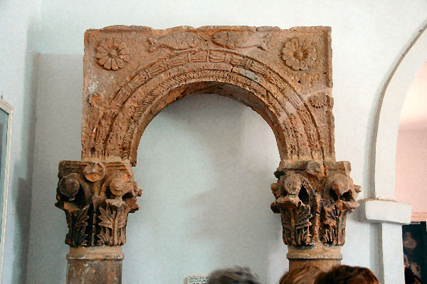 Ghirza, Mausoleum South F, arch