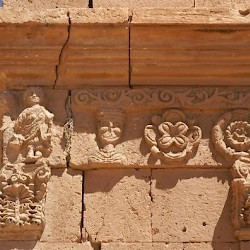 Ghirza, Mausoleum South A, decoration