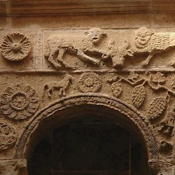 Ghirza, Mausoleum South G: two predators