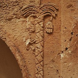 Ghirza, Mausoleum South NN, palm