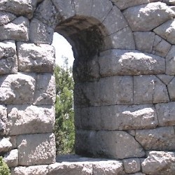 Oenoanda, Postern gate