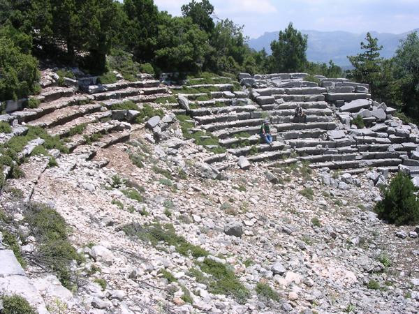 Oenoanda, Theater