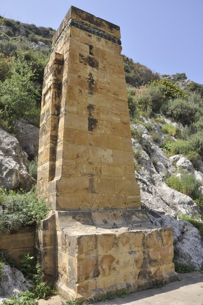Nahr al-Kalb, Monument for the French army