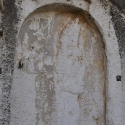 Nahr al-Kalb, Relief of Esarhaddon