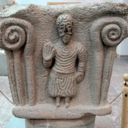 Developed Ionic capital (Masjid-e Solaiman)