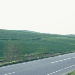 Cynoscephalae, Between the small villages Zoodochos and Chalciades