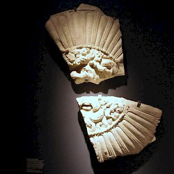 Augusta Emerita, Forum colonnade, decoration, shield