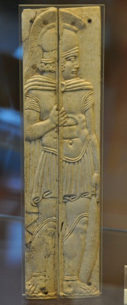 Praeneste, Ivory of a warrior