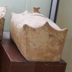 Cinyps, Stone, house-shaped urns