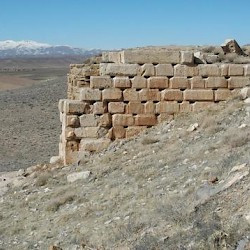 Pasargadae, Tall-e Takht, Southwest wall