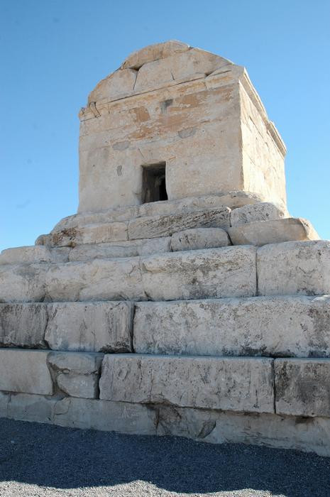 Psargadae, Tomb of Cyrus