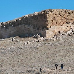 Pasargadae, Tall-e Takht