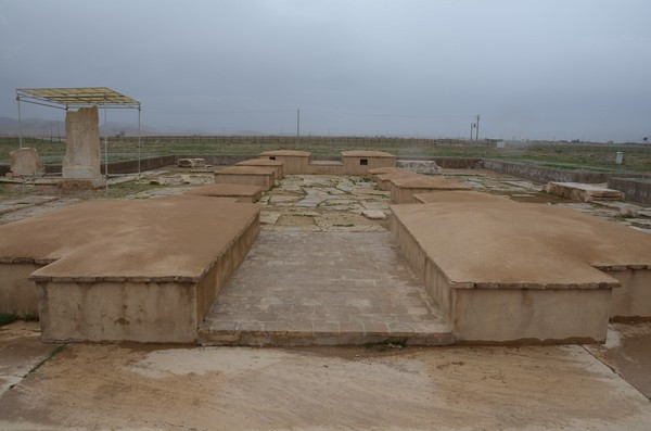 Pasargadae, Gate R