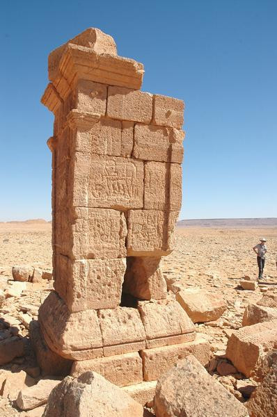 Wadi el-Amud, Tower tomb