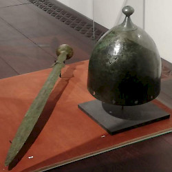 Urnfield helmet