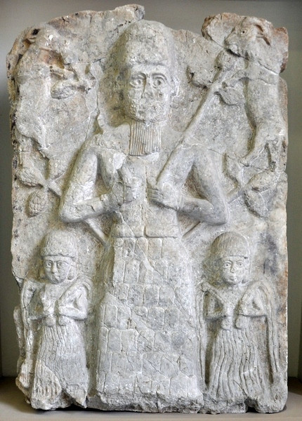 Aššur, Temple of Aššur, Old-Assyrian relief of three deities (and two goats)
